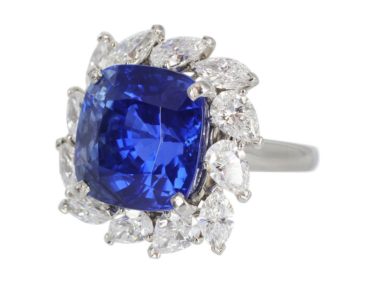 Harry Winston 16.11 Carat Sapphire Diamond Platinum Cluster Ring at 1stDibs