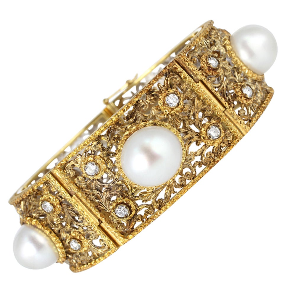 Buccellati Pearl Diamond Gold Bracelet For Sale
