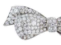 Art Deco 12 Carats Diamonds Platinum Bow Pin