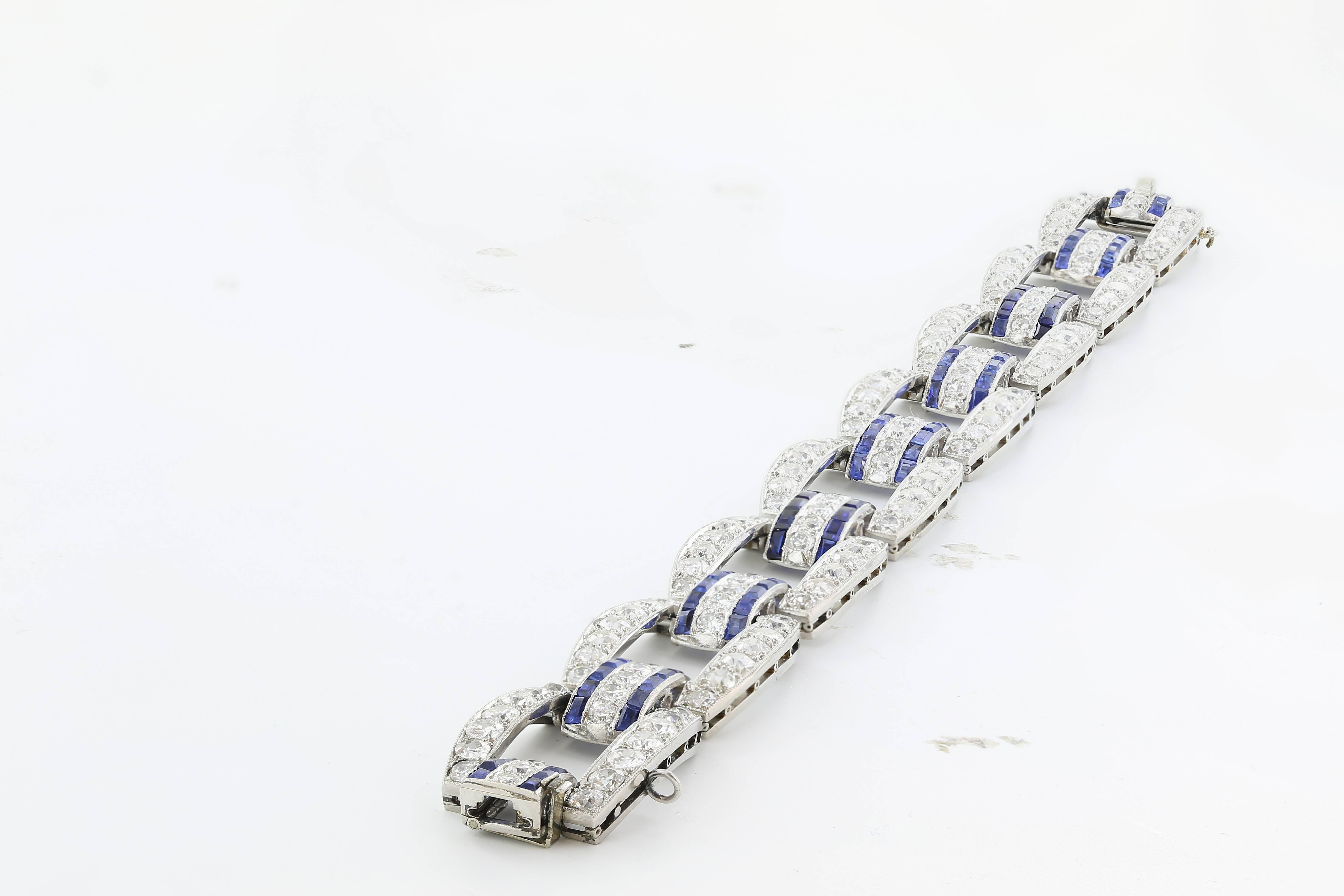 Art Deco Sapphire Diamond Platinum Bracelet In Excellent Condition For Sale In Chestnut Hill, MA