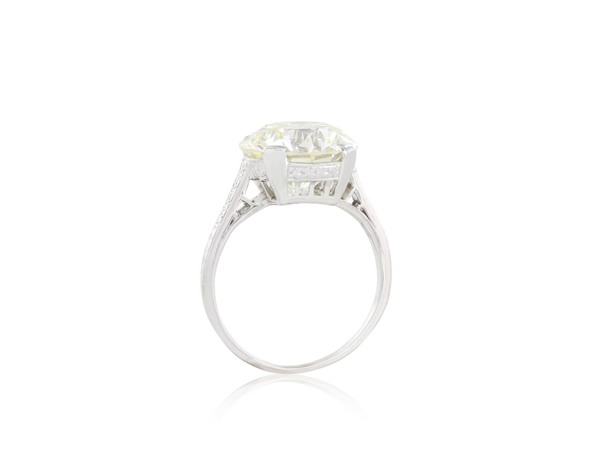 5.60 Carats Brilliant Cut Diamond Platinum Ring In Excellent Condition In Chestnut Hill, MA