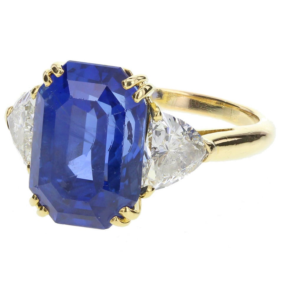 Mauboussin Paris 7.60 Carat Sapphire Diamond Gold Ring For Sale at 1stdibs