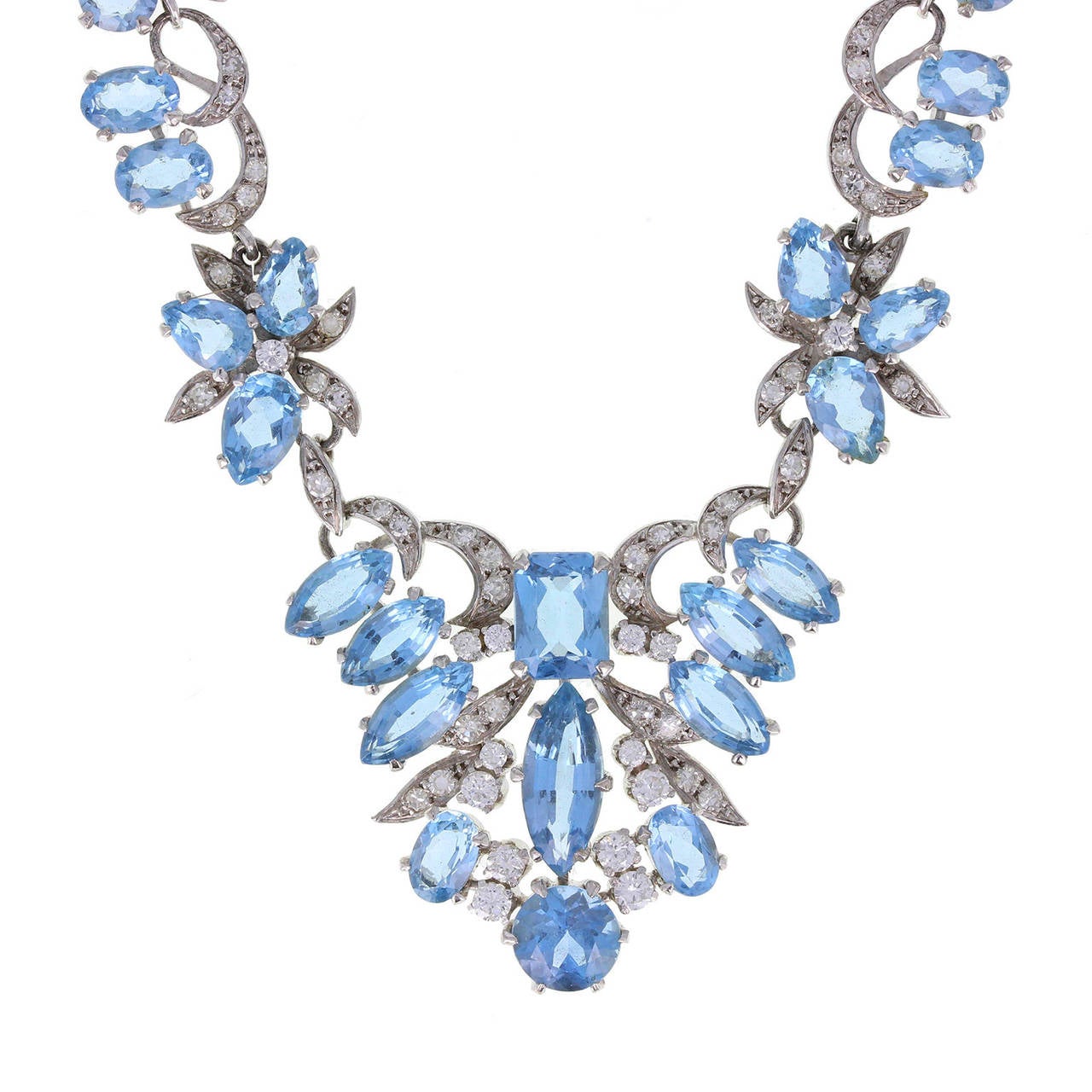1950s Harrods London Aquamarine Diamond Gold Necklace For Sale at 1stdibs