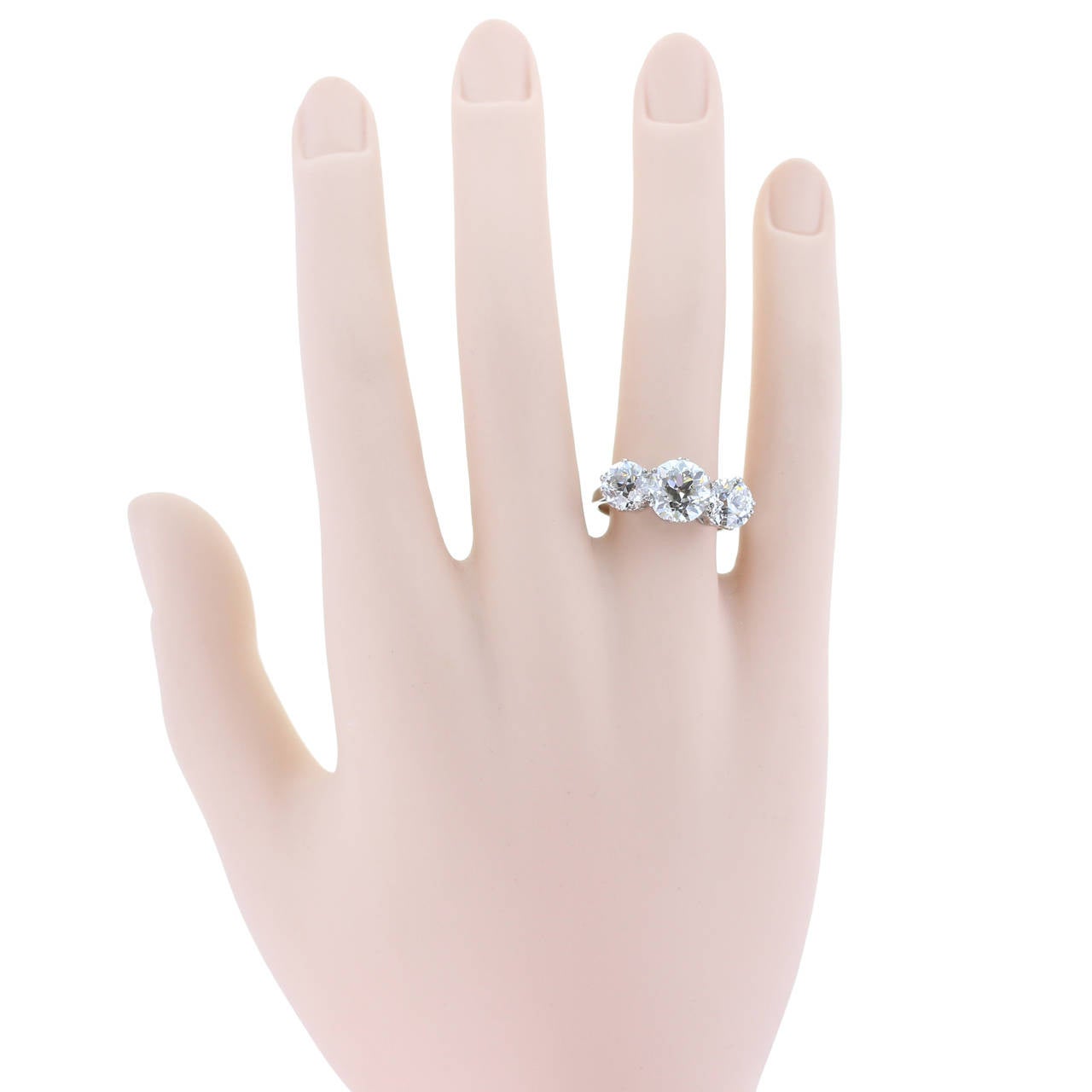 Art Deco 1920s Traditional Three Stone Diamond Platinum Ring For Sale