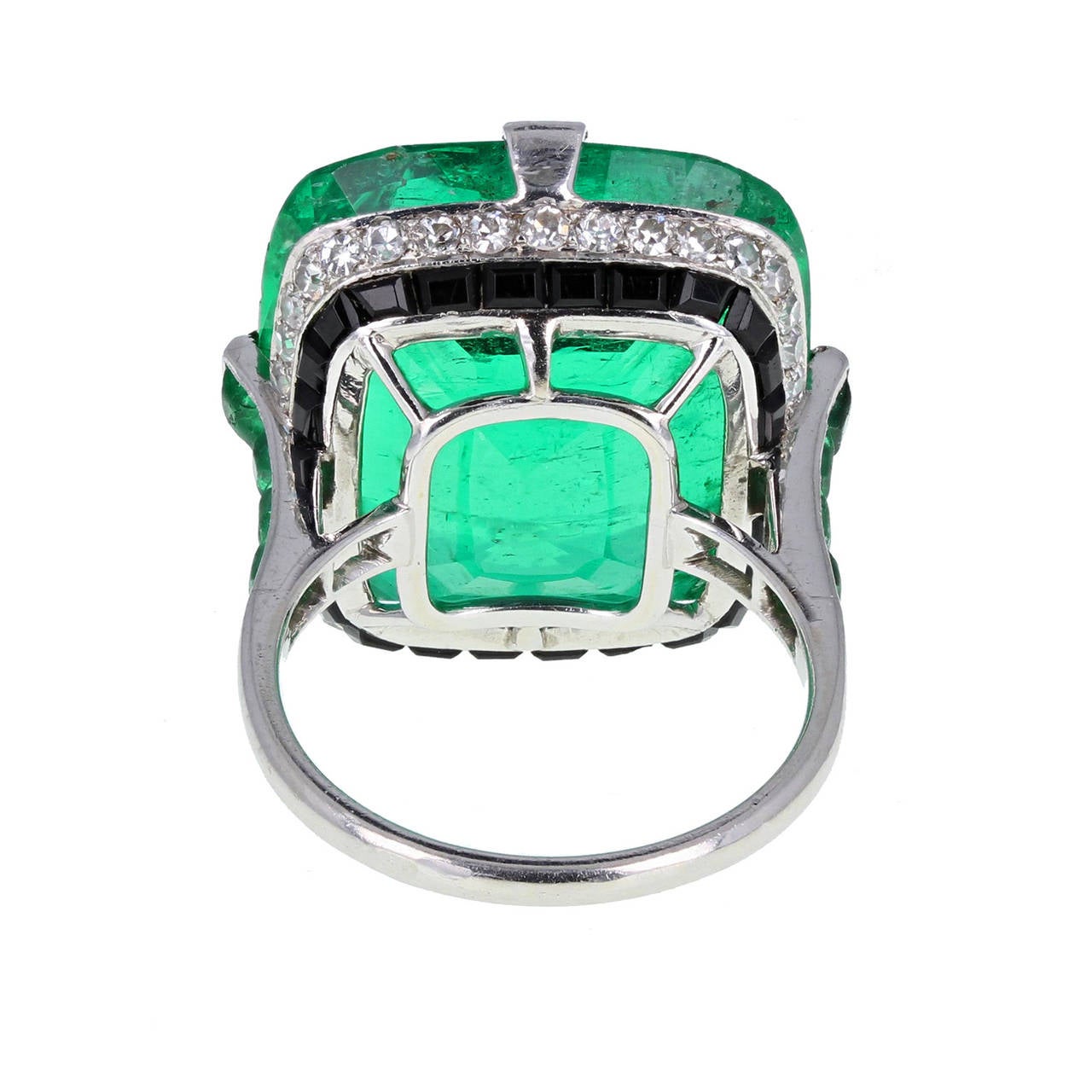 Women's Cartier Important Art Deco Colombian Emerald Onyx Platinum Cocktail Ring For Sale