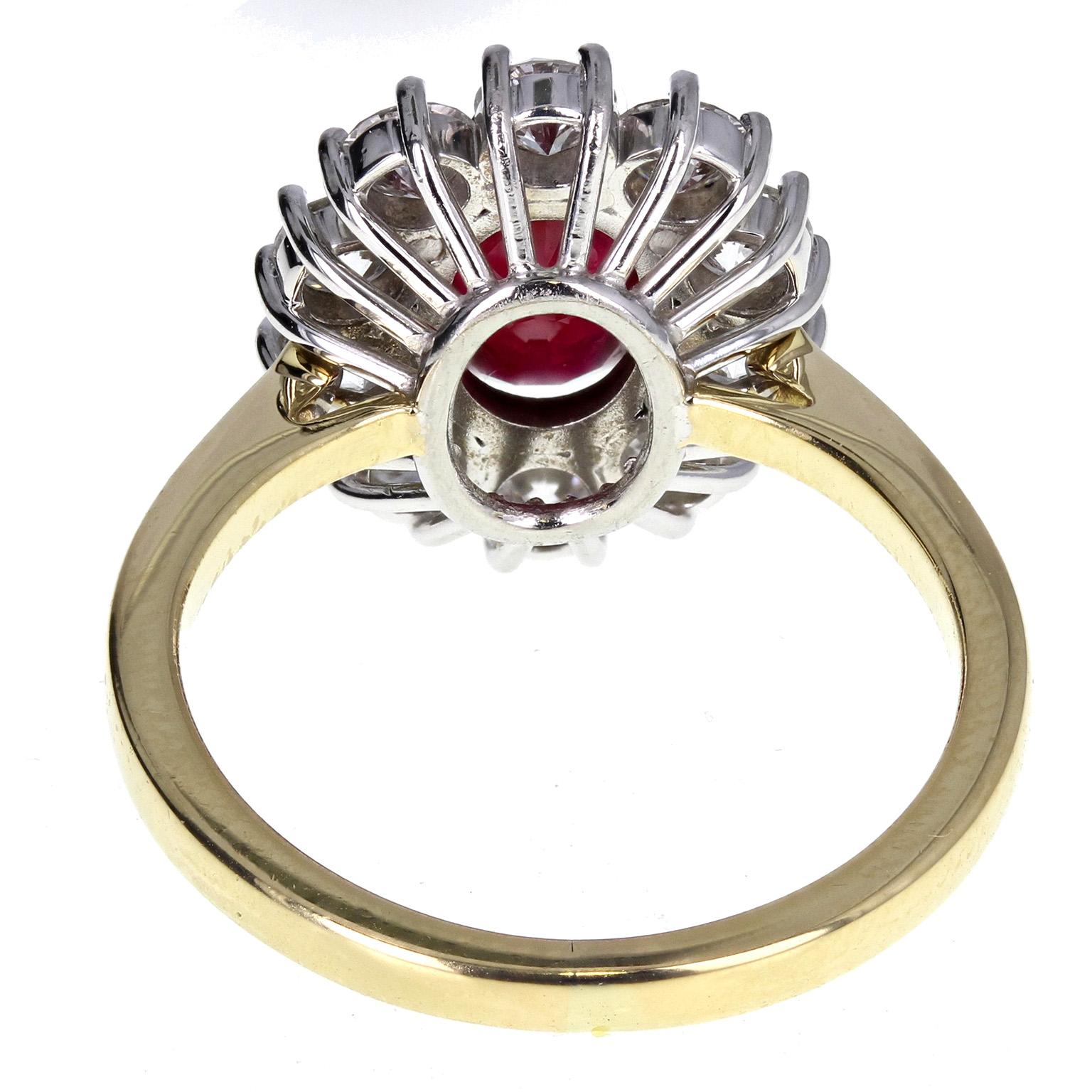 Women's or Men's Burma Ruby Diamond 18 Carat Gold Cluster Ring For Sale