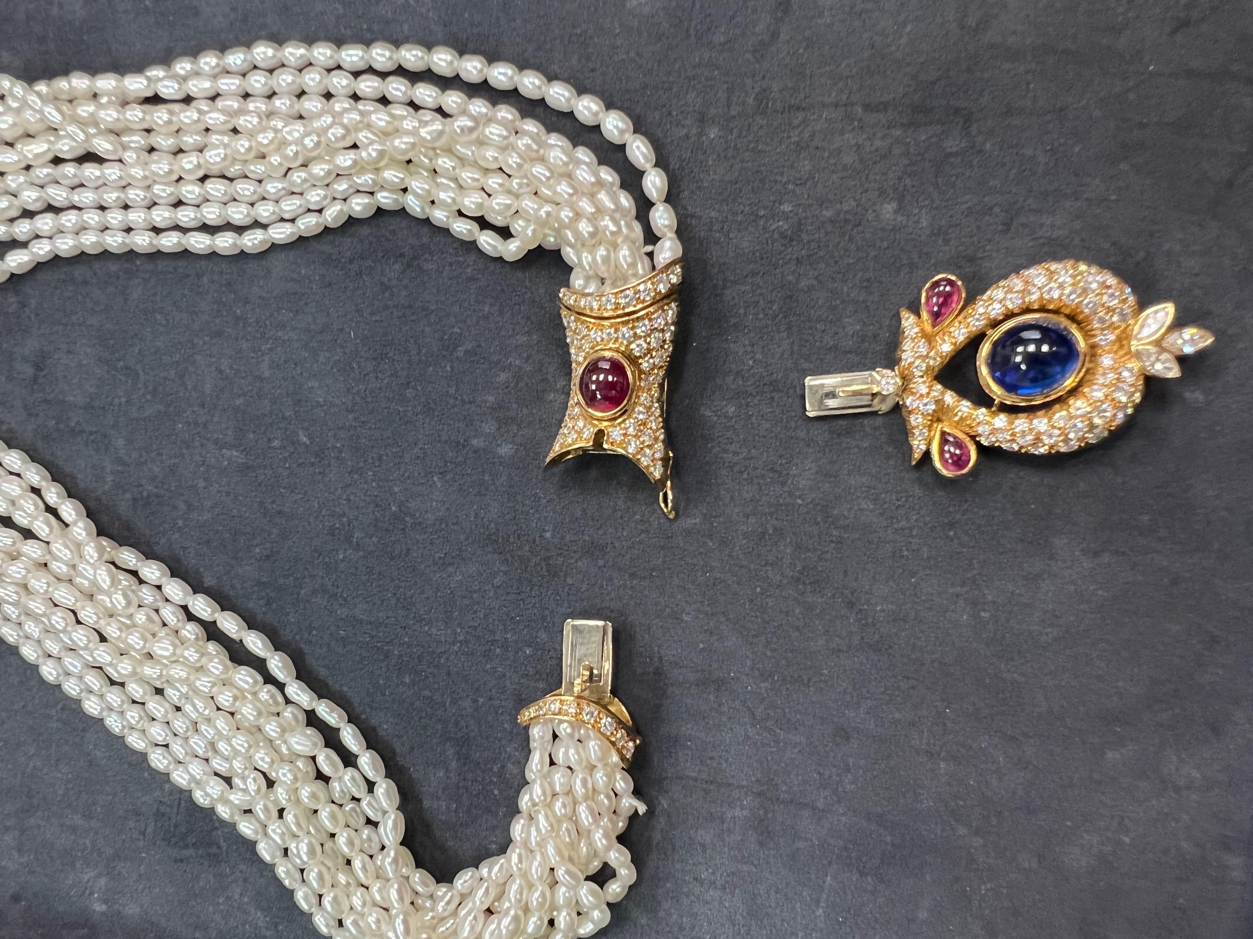 Cabochon GIA Certified 14 Carat Natural Diamond and Blue Sapphire Cab Necklace Circa 1950 For Sale