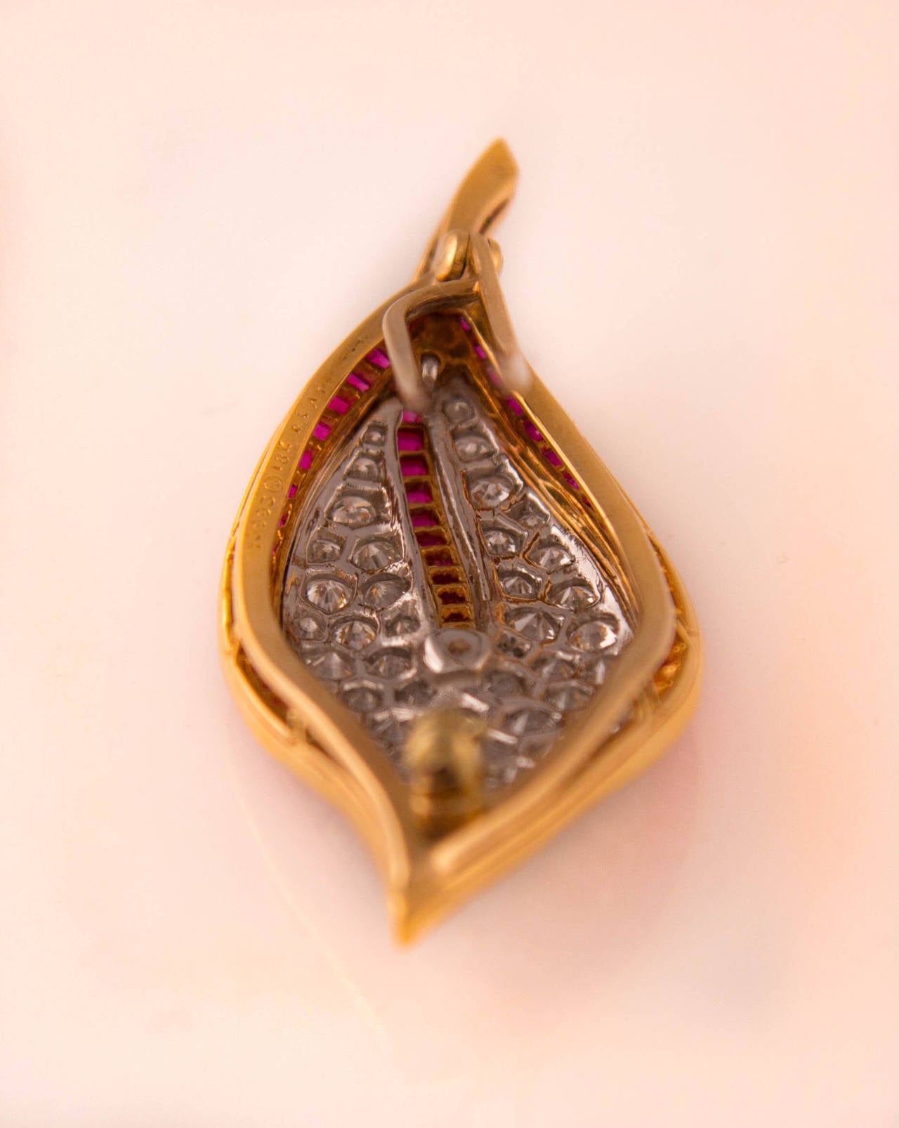 Oscar Heyman Ruby Diamond Gold Platinum Leaf Brooch For Sale 1