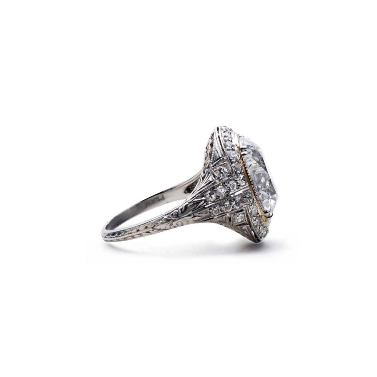 J.E. Caldwell Art Deco Diamond Platinum Ring In Excellent Condition In NY, NY