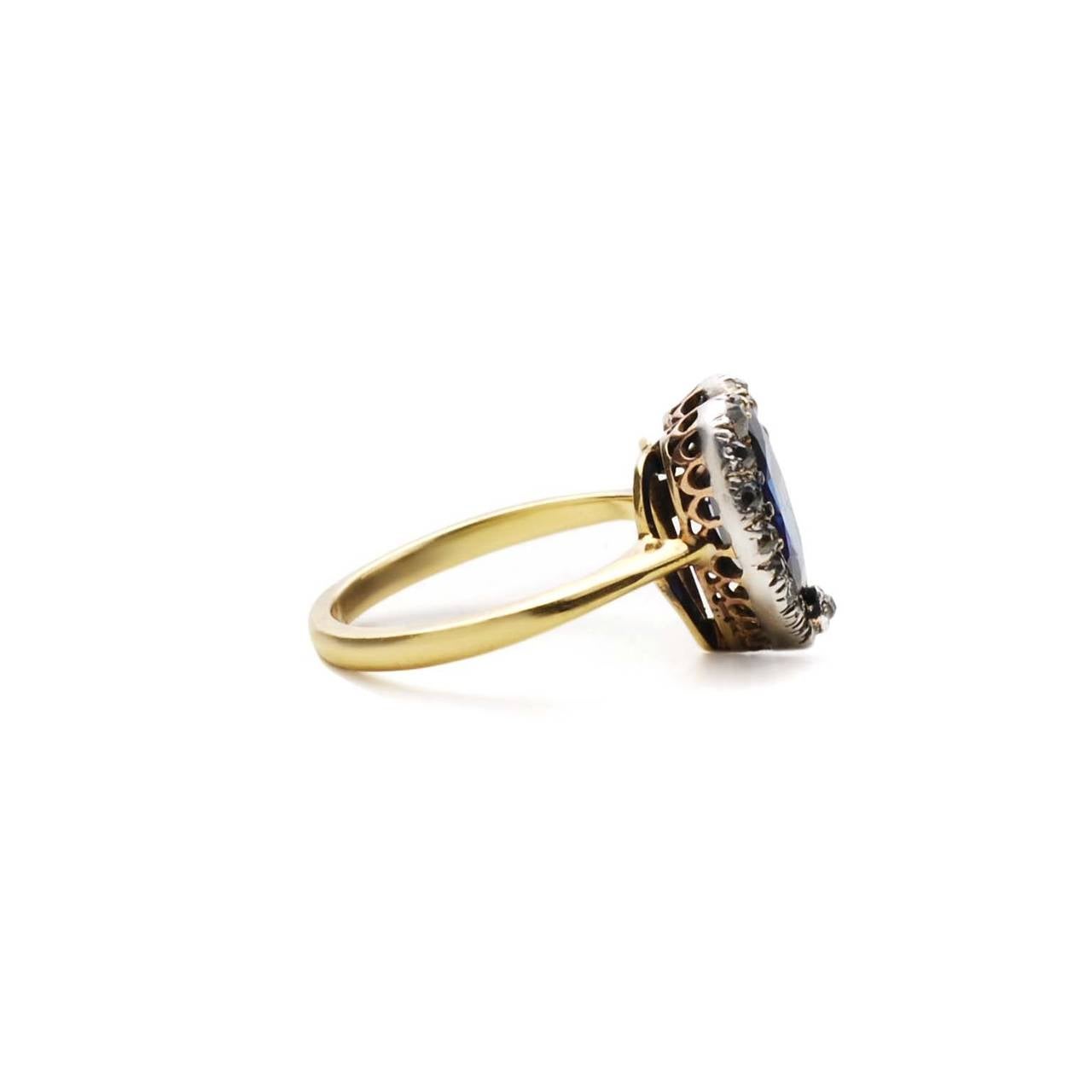 Edwardian Sapphire Diamond Gold Ring In Excellent Condition For Sale In NY, NY