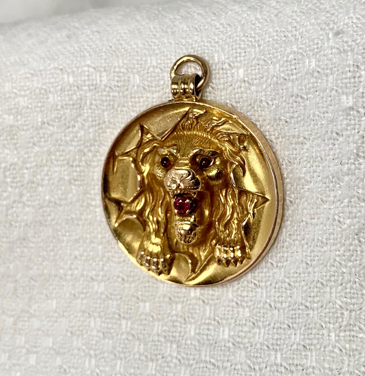 Viktorianischer Löwe Anhänger Rubin 14 Karat Gold Zirkusreifen Panther Leopard Tiger im Zustand „Hervorragend“ im Angebot in New York, NY