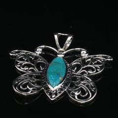 Antiker Anhänger aus Sterlingsilber mit Türkis im Filigran-Durchbruchdesign in Schmetterlingsform, 63 mm, groß