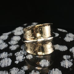 Vintage Milor Italy 14K 2-Tone Gold Wide Cigar Band Ring Hammered Sz 8.75
