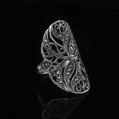 Anillo vintage de plata de ley con filigrana de marcasita en forma de escudo, con milgrain en espiral, talla 9