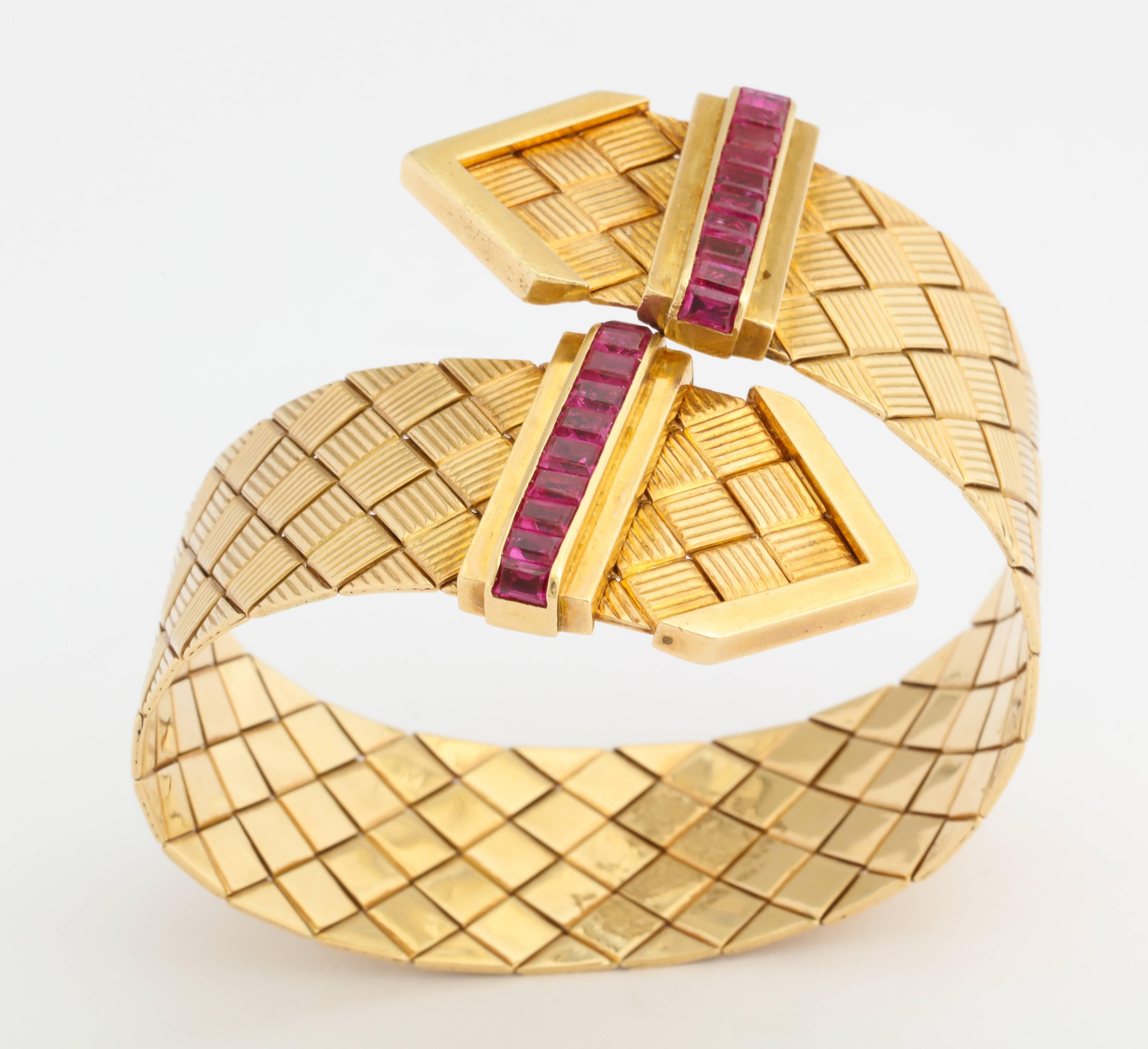 1940s Ruby Gold Crossover Buckles Bracelet 1