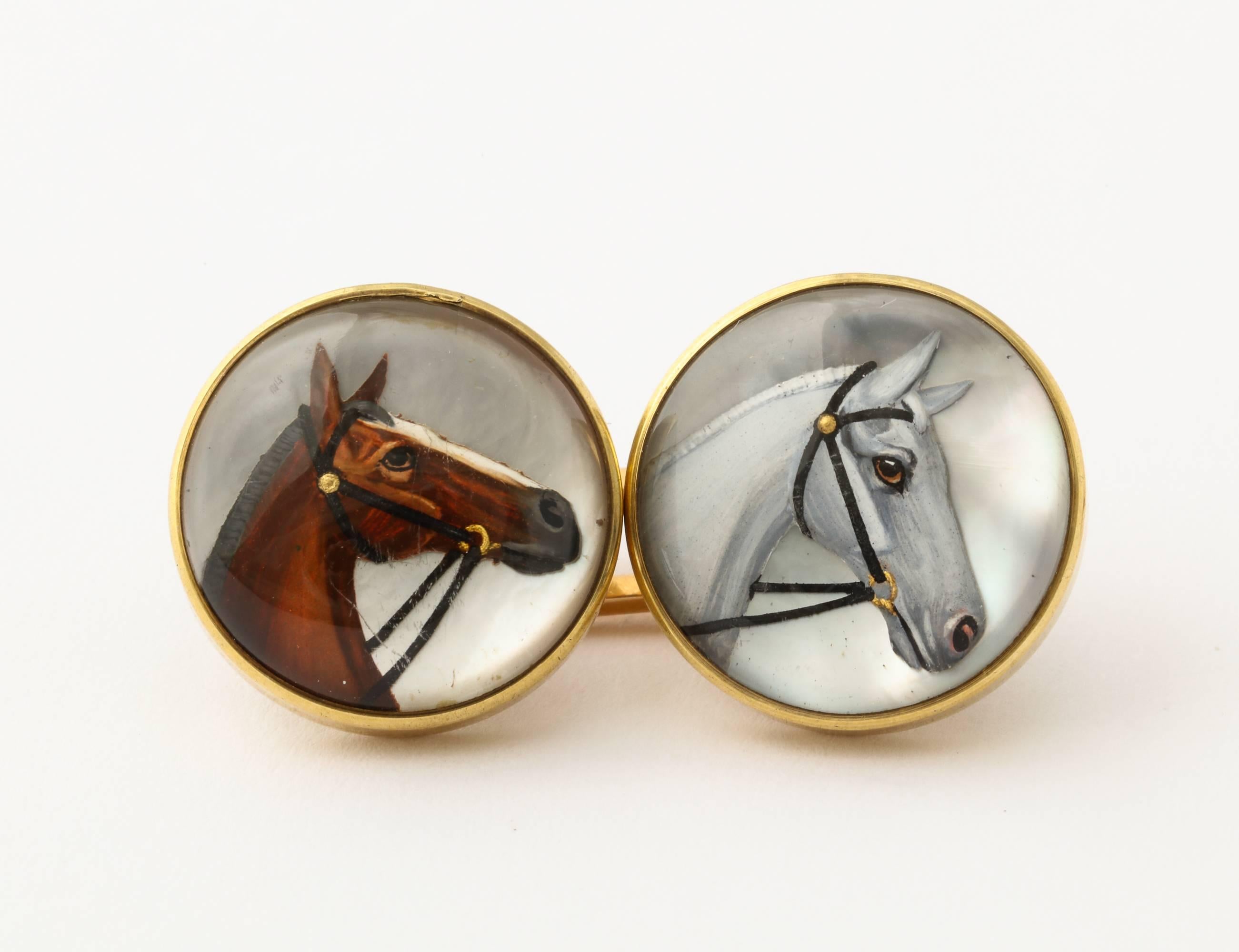 Essex Crystal Horse Head Reverse Painted Gold Cufflinks In Good Condition For Sale In New York, NY