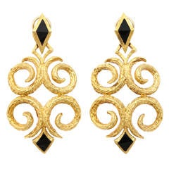 1970s Cindy Royce Black Jade Gold Dangle Earrings 3