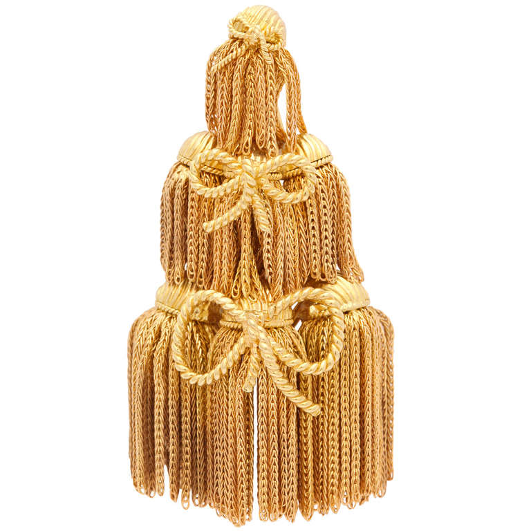 1970s Tiffany & Co. Tassels and Bows Gold Fringe Brooch