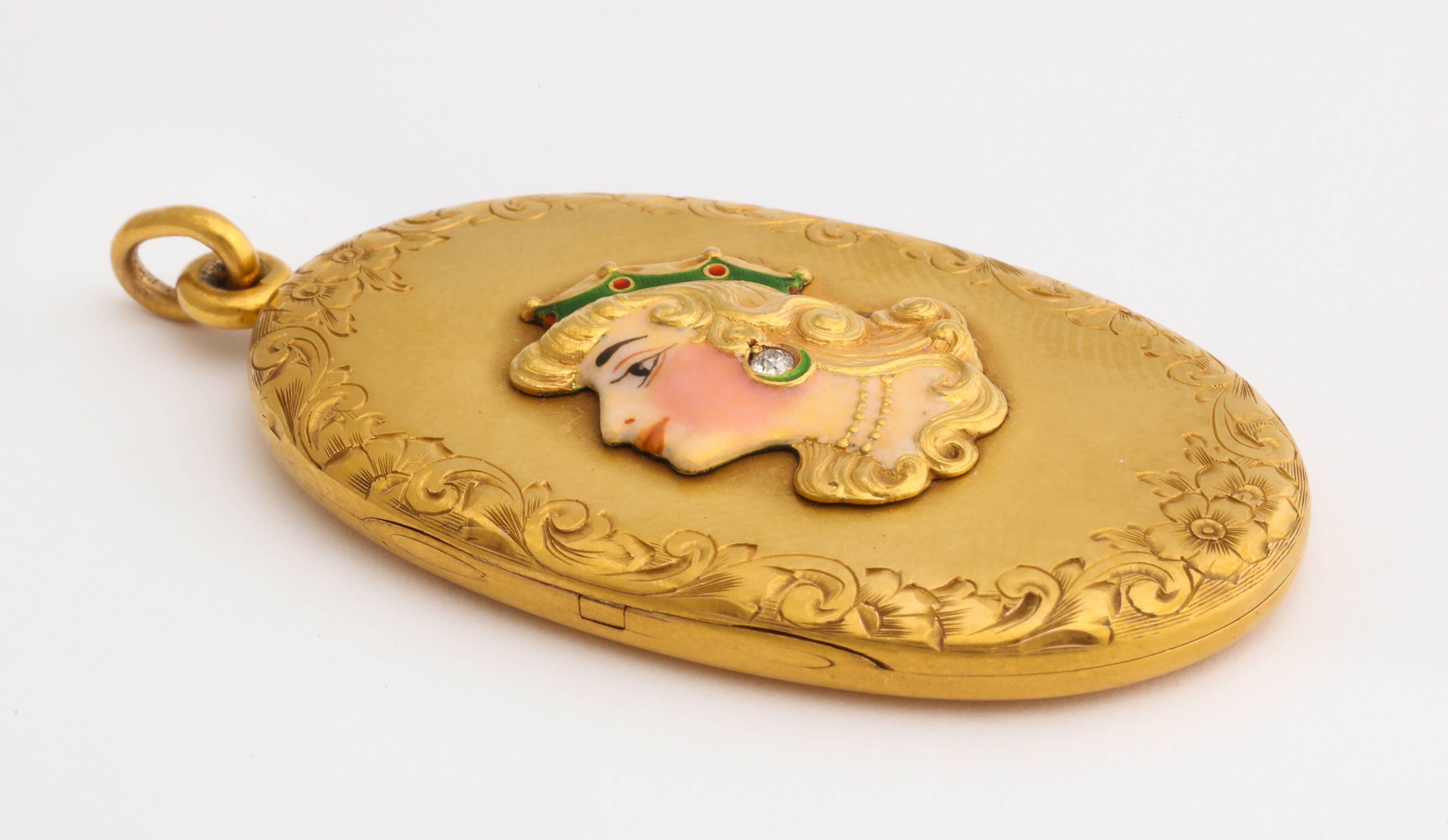 Round Cut 1900s Alling & Co. American Art Nouveau Enameled Gold Locket