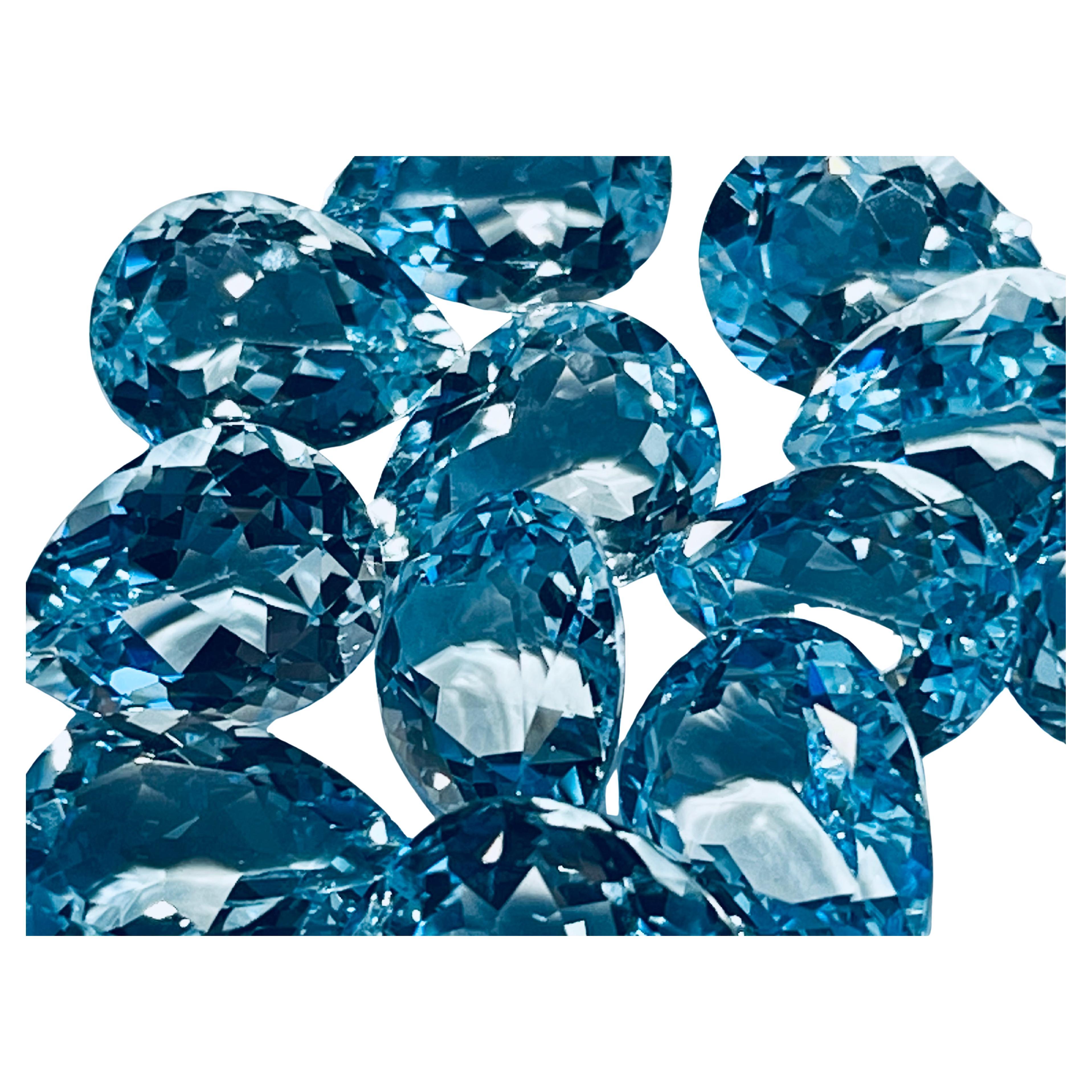 Topaze bleue brésilienne de taille fantaisie, en forme de poire ou de larme, pierres non serties - vingt carats en vente