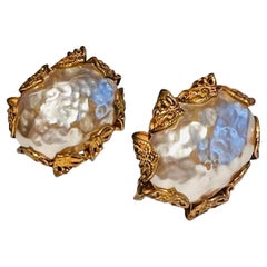 Miriam Haskell - Paire de boucles d'oreilles baroques ovales avec dos à vis