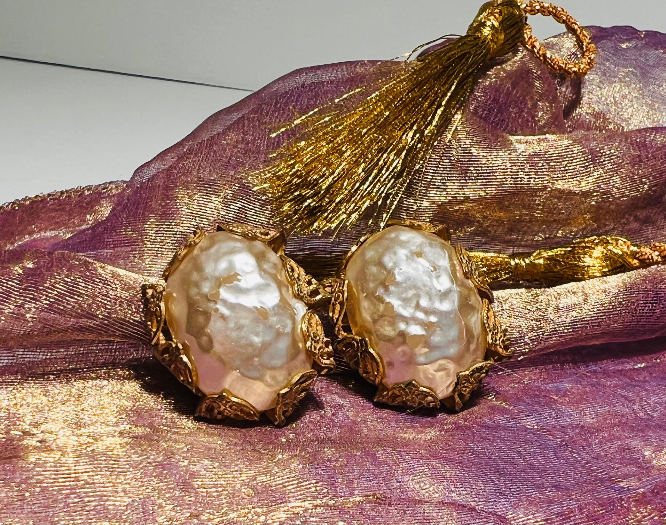 Miriam Haskell - Paire de boucles d'oreilles baroques ovales avec dos à vis Pour femmes en vente