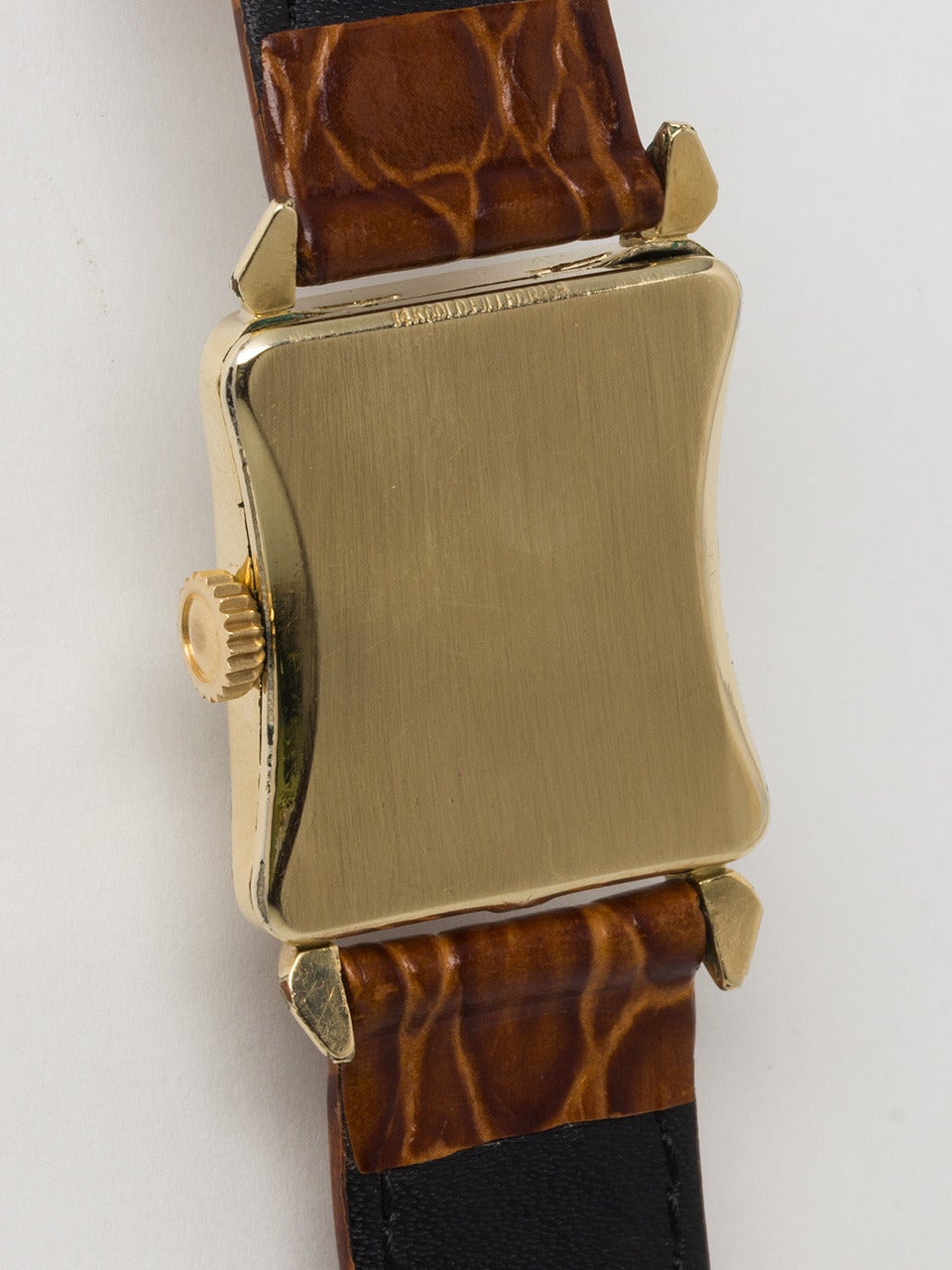 Women's or Men's Lord Elgin Yellow Gold Filled Dress Model Wristwatch circa 1950s