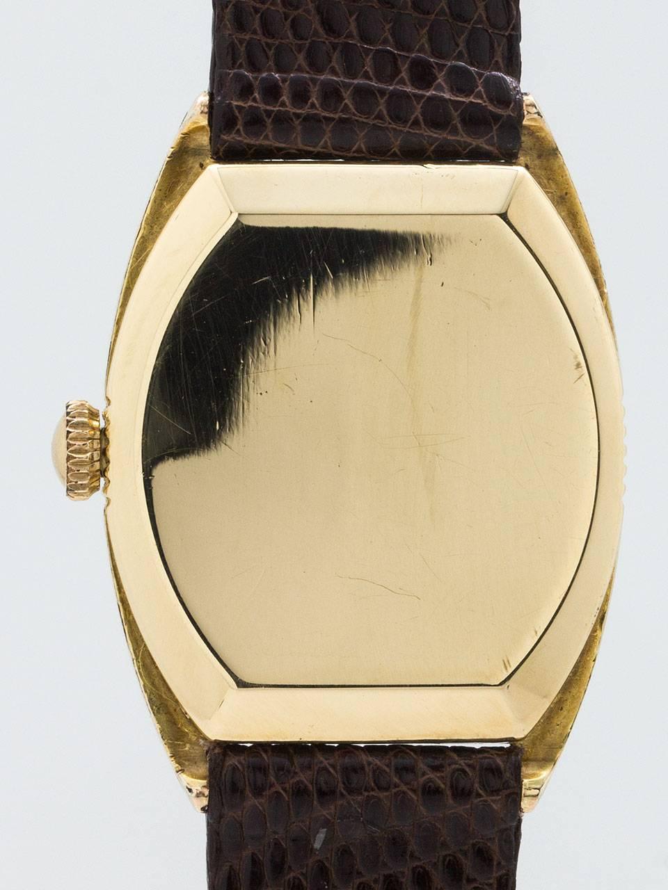 Hamilton Perry Yellow Gold Wristwatch 1929 In Good Condition In West Hollywood, CA