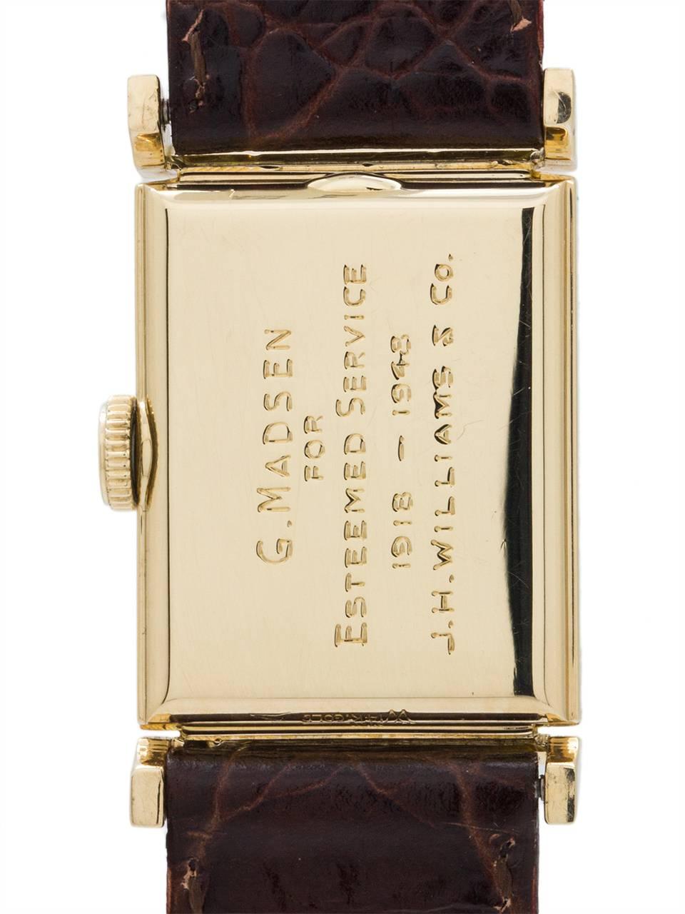 Hamilton Yellow Gold Gilbert Manual Wristwatch, circa 1948 In Excellent Condition In West Hollywood, CA