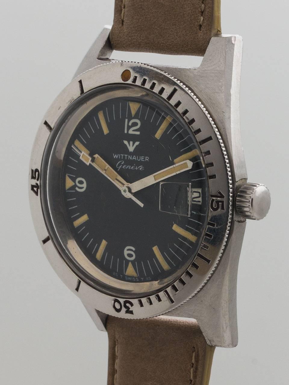 Wittnauer Stainless Steel Diver’s manual wind wristwatch, circa 1960s In Excellent Condition In West Hollywood, CA