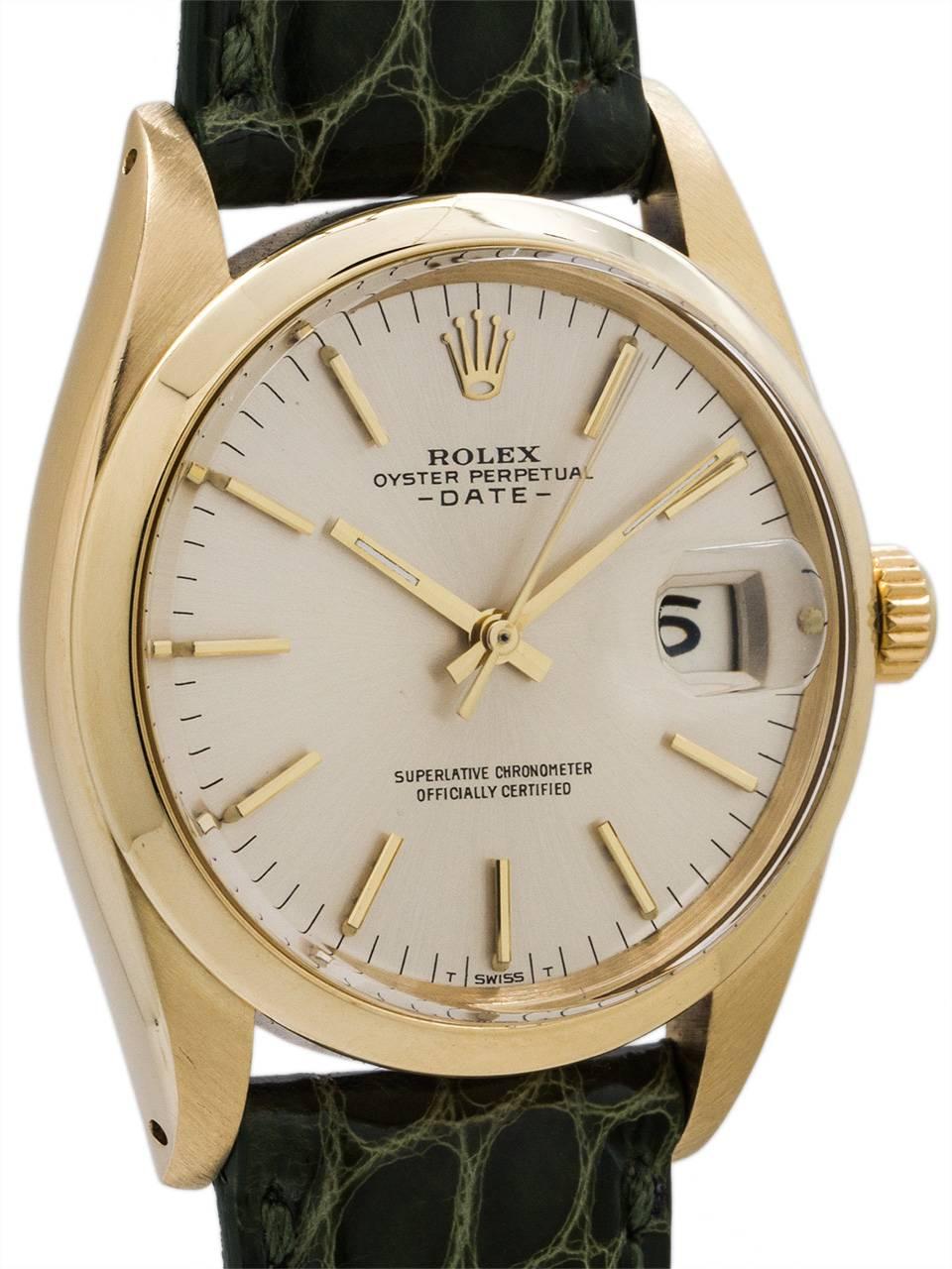 Rolex Yellow Gold Oyster Perpetual Date Automatic Wristwatch Ref 1500, c1967 In Excellent Condition For Sale In West Hollywood, CA