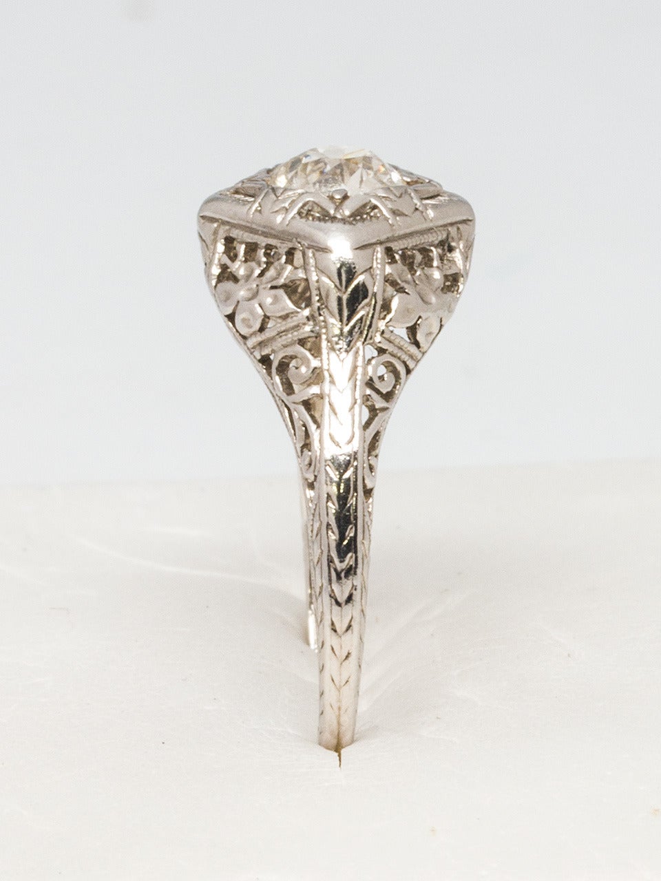 1920s Diamond Platinum Engagement Ring In Excellent Condition In West Hollywood, CA