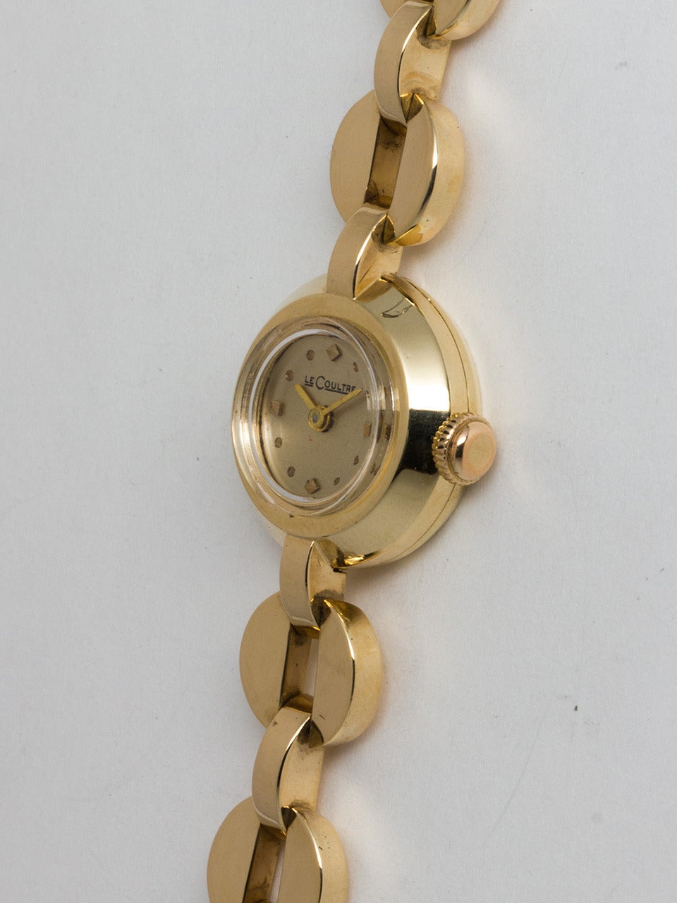 LeCoultre Lady's Yellow Gold Dress Wristwatch In Excellent Condition In West Hollywood, CA