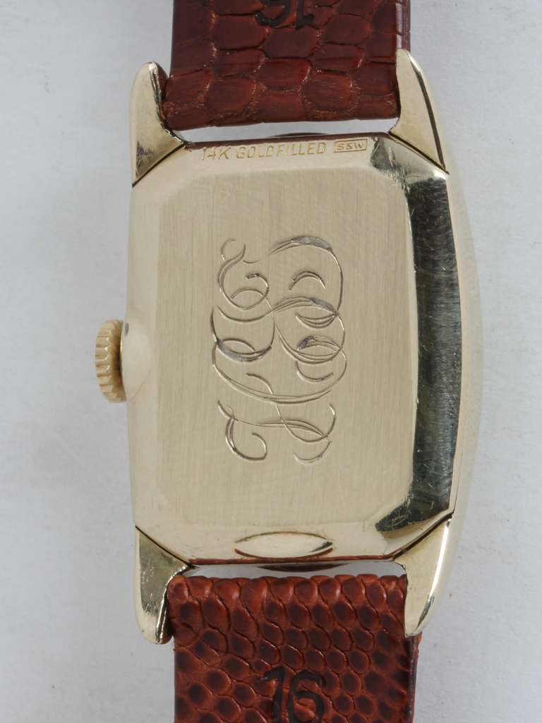 Hamilton Yellow Gold-Filled Boulton Tonneau Wristwatch circa 1940s In Excellent Condition In West Hollywood, CA
