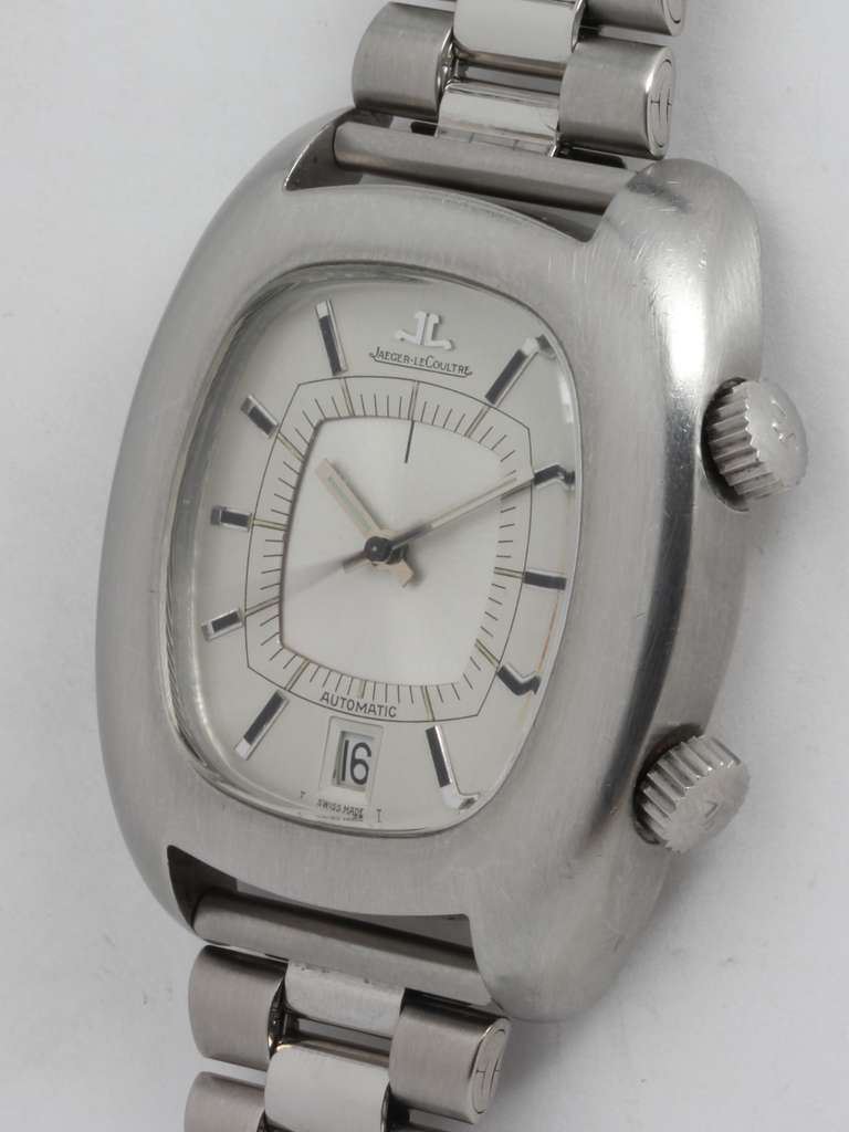 Jaeger-LeCoultre Stainless Steek Automatic Wristwatch with Alarm circa 1970s In Excellent Condition For Sale In West Hollywood, CA
