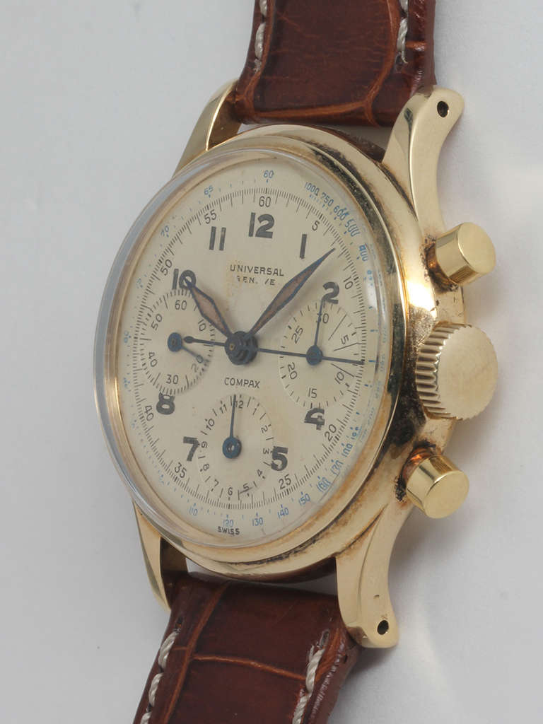 Universal Yellow Gold Compax Chronograph Wristwatch circa 1949 In Good Condition In West Hollywood, CA