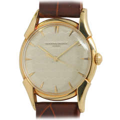 Retro Vacheron & Constantin Yellow Gold Wristwatch with Guilloche Dial circa 1950s