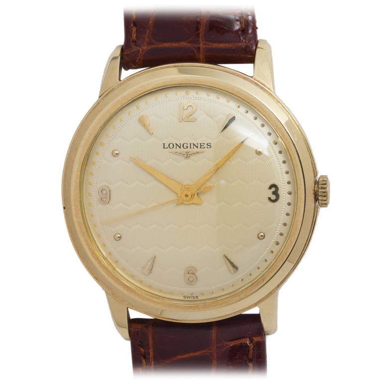 Longines Yellow Gold Wristwatch with Center Seconds circa 1950s For Sale