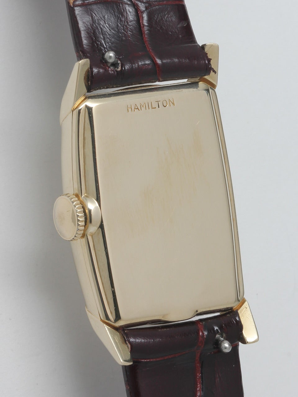 Hamilton Yellow Gold Donald Wristwatch circa 1940s In Excellent Condition In West Hollywood, CA