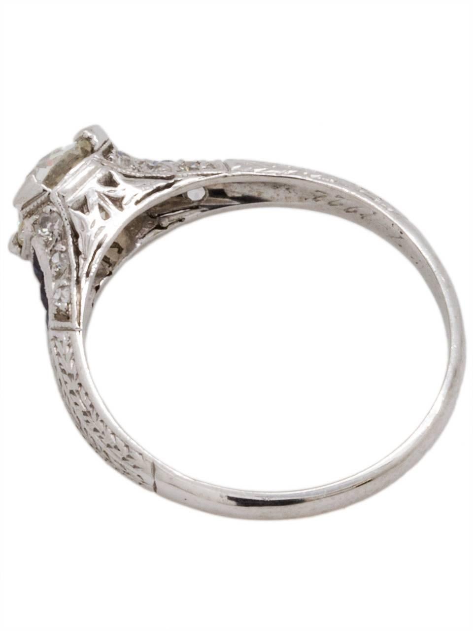 1920s Antique Diamond Engagement Ring Platinum 0.94ct Old European Cut I/SI1 In Excellent Condition In West Hollywood, CA