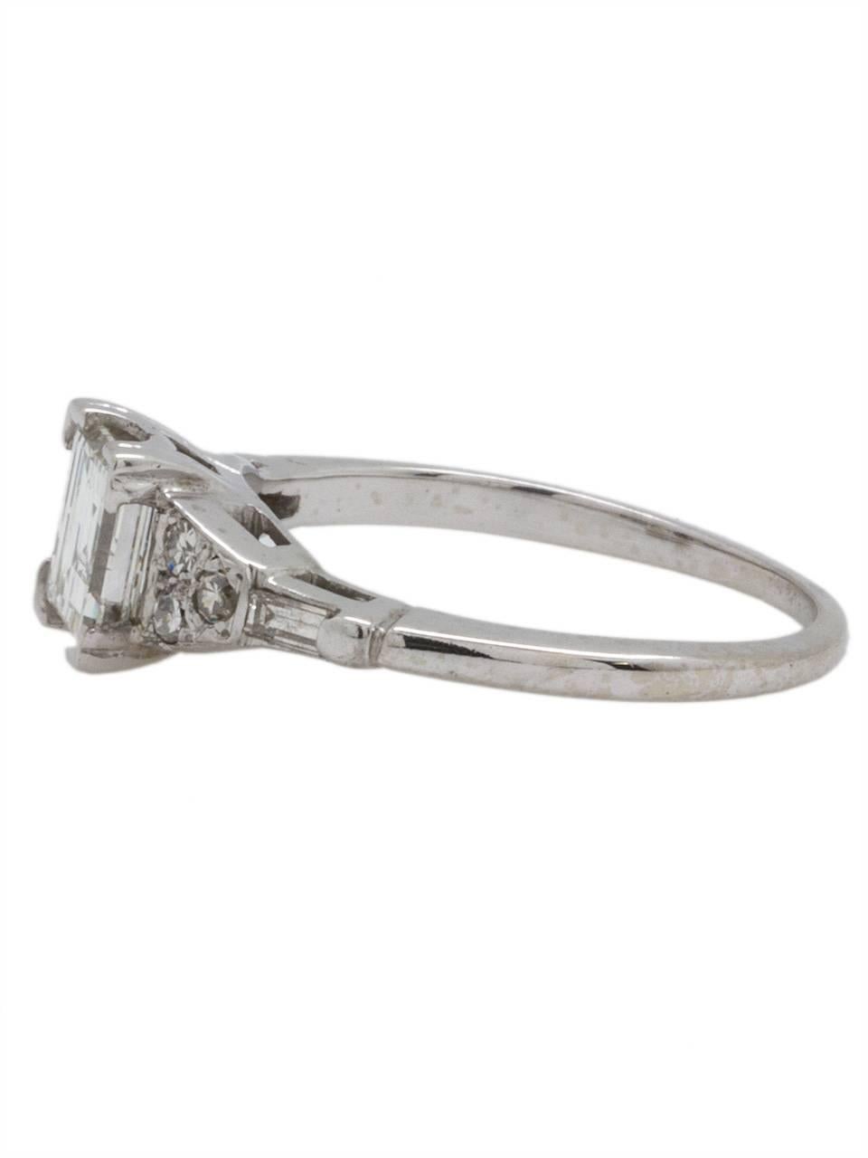 Retro Vintage Diamond Engagement Ring 1.04ct Step Cut H/VS2 circa 1950s For Sale
