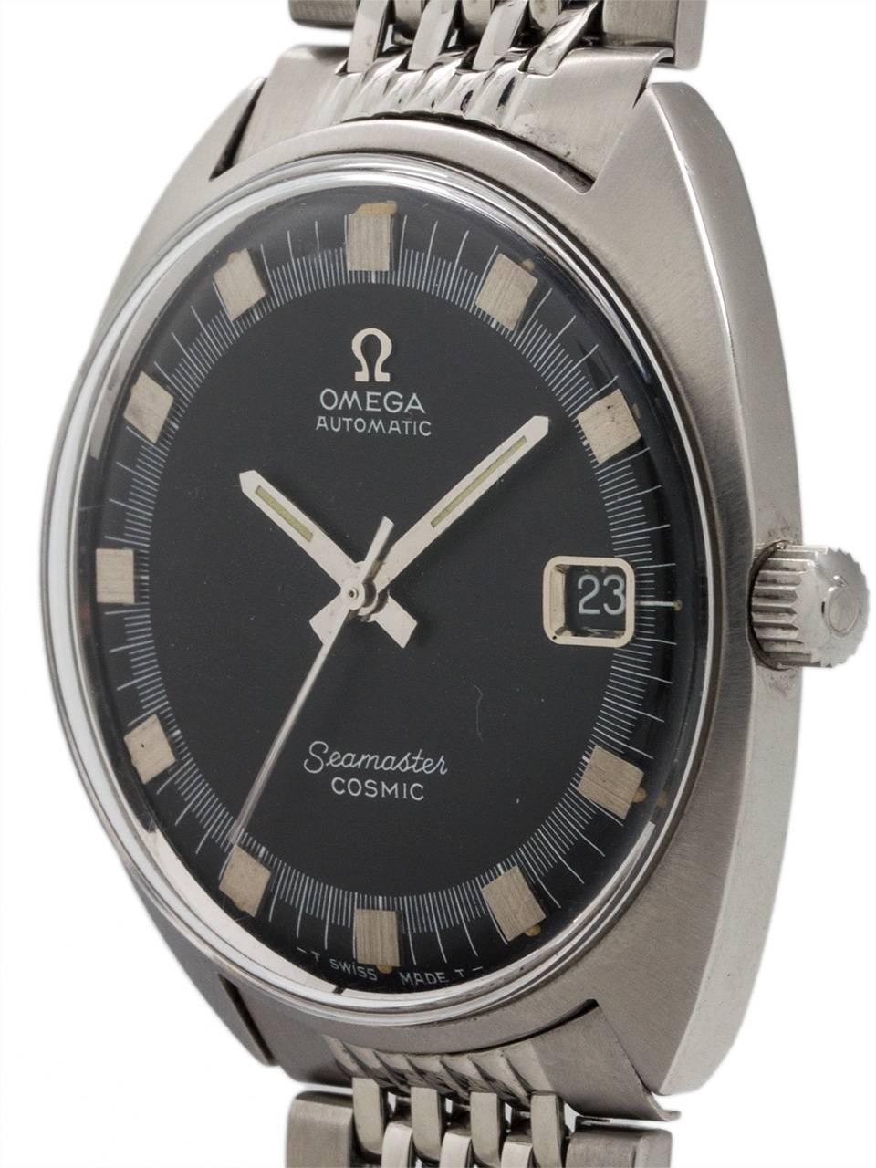 Unusual and exceptional condition vintage Omega Seamaster automatic “Cosmic” model ref 166.026 circa 1970 with original black dial and original signed Omega bracelet. Featuring 35 x 38mm tonneau shaped case, and excellent condition original black