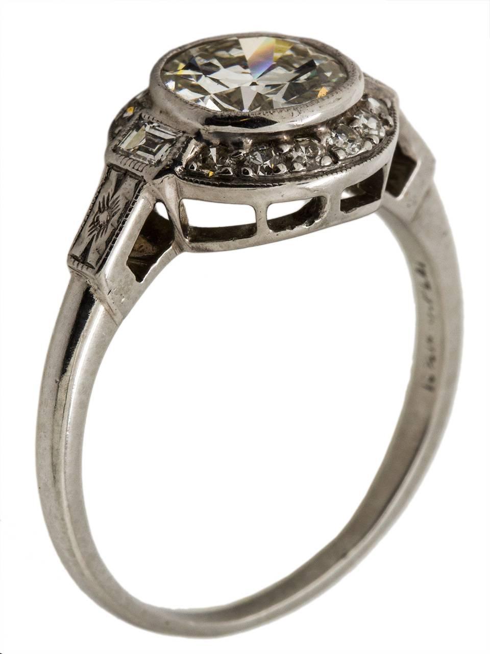 Art Deco Diamond Engagement Ring Platinum 1.12 Carat Old European Cut H-VS1 circa 1930s For Sale