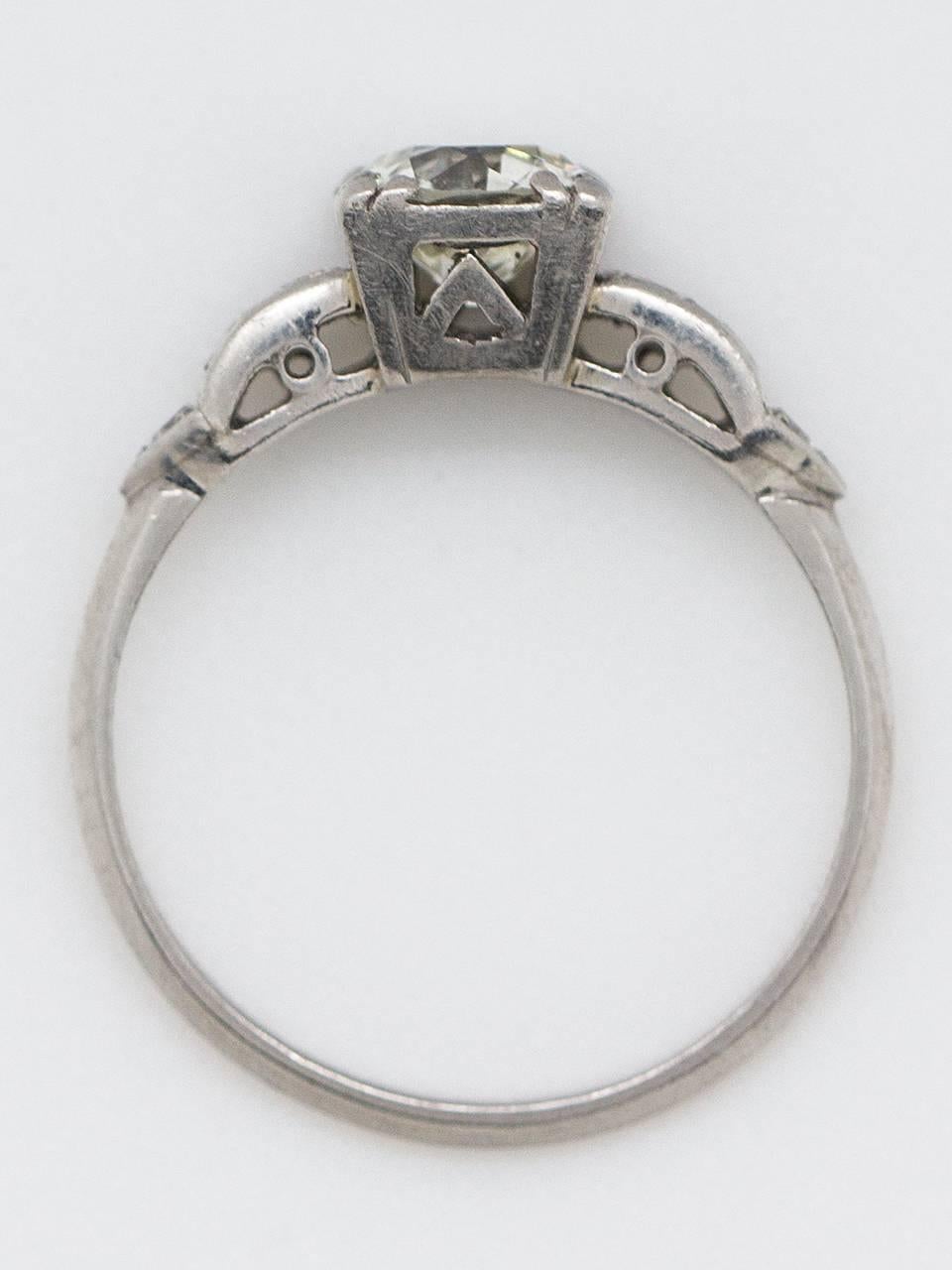 Art Deco Vintage Engagement Ring Platinum 0.85 Carat OEC J-VS2, circa 1930s For Sale