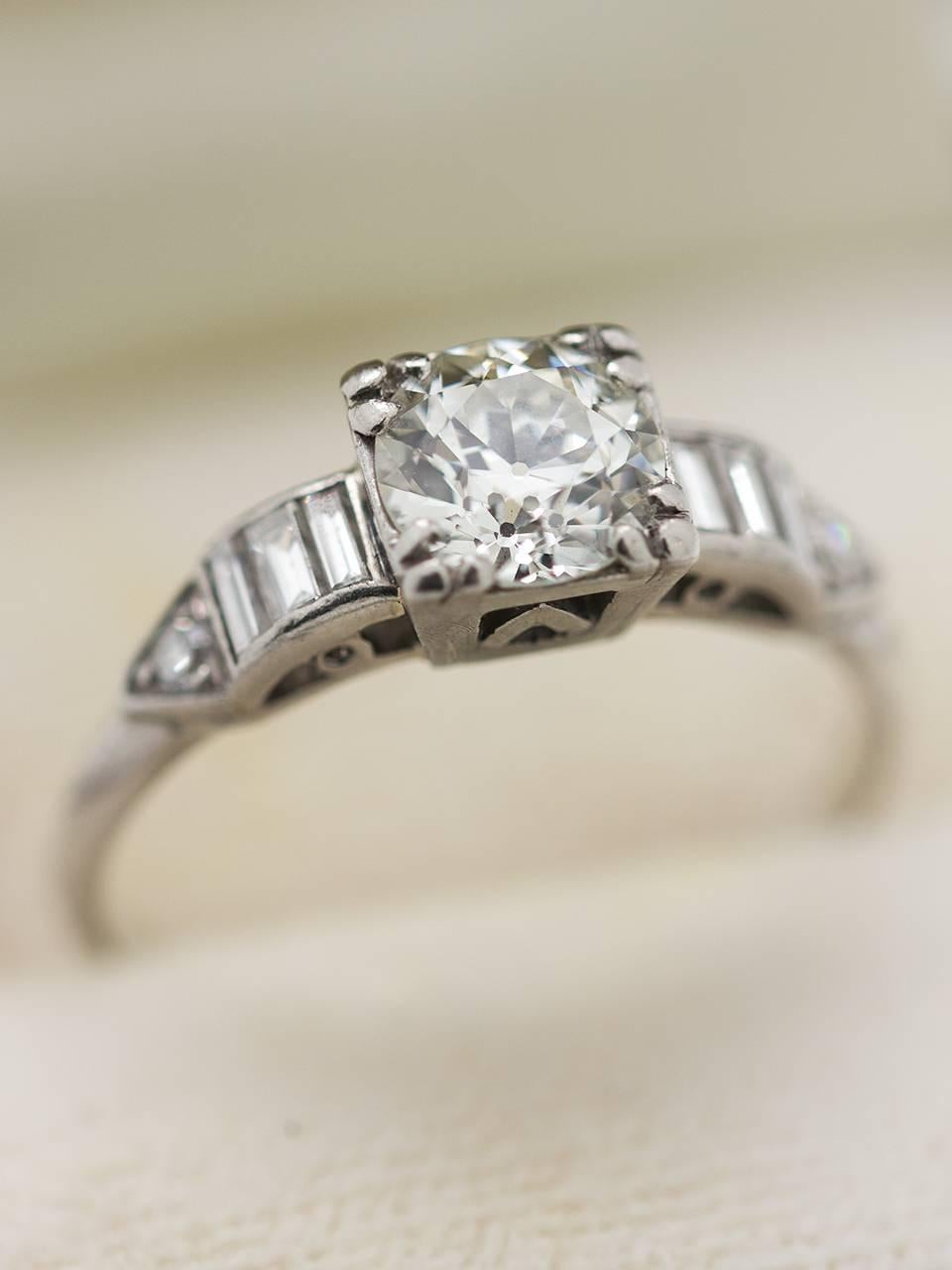 Vintage Engagement Ring Platinum 0.85 Carat OEC J-VS2, circa 1930s In Excellent Condition For Sale In West Hollywood, CA