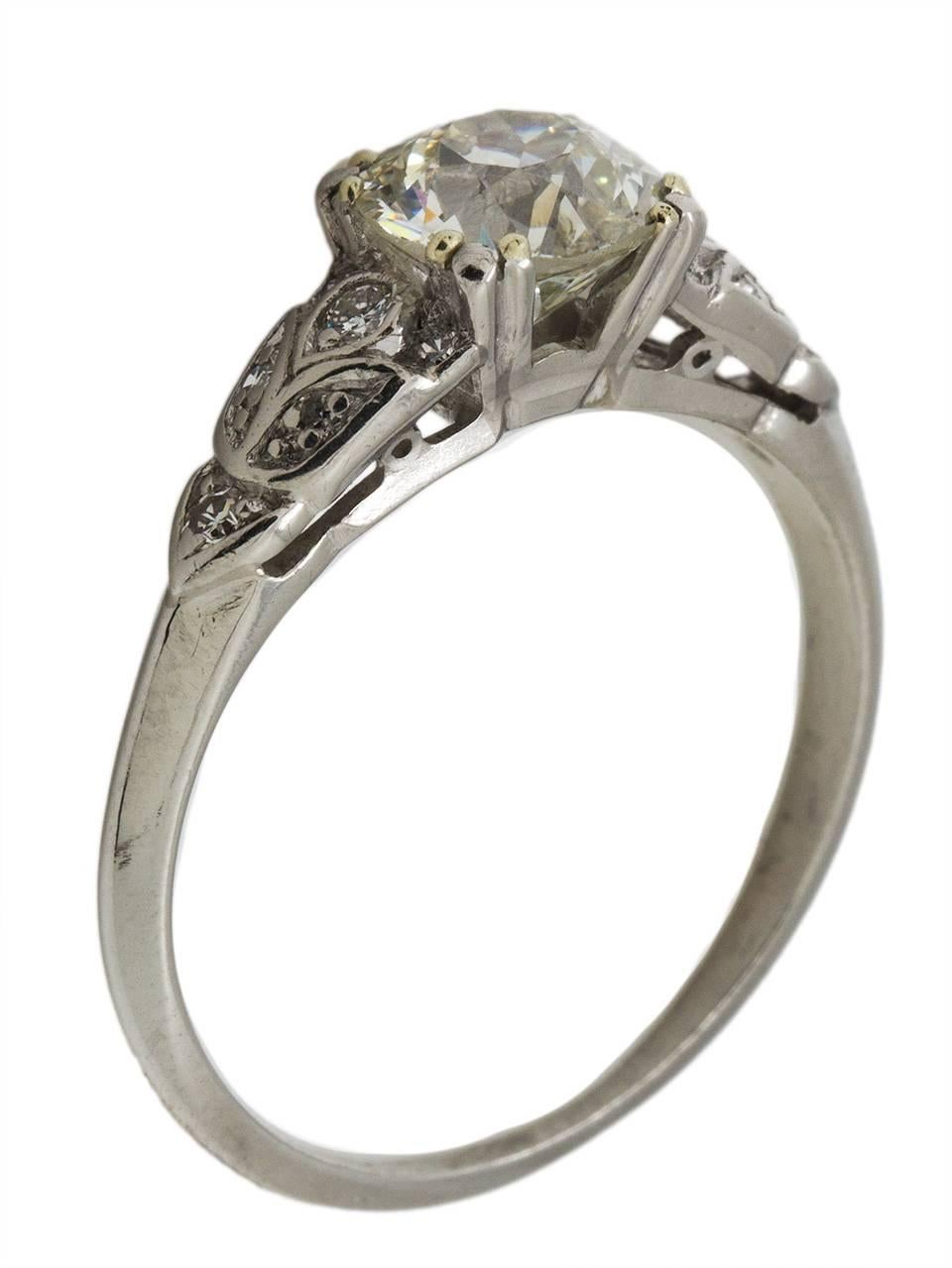 Art Deco Vintage Engagement Ring Platinum 1.22 Carat I-VS2 Old European Cut, circa 1930s For Sale