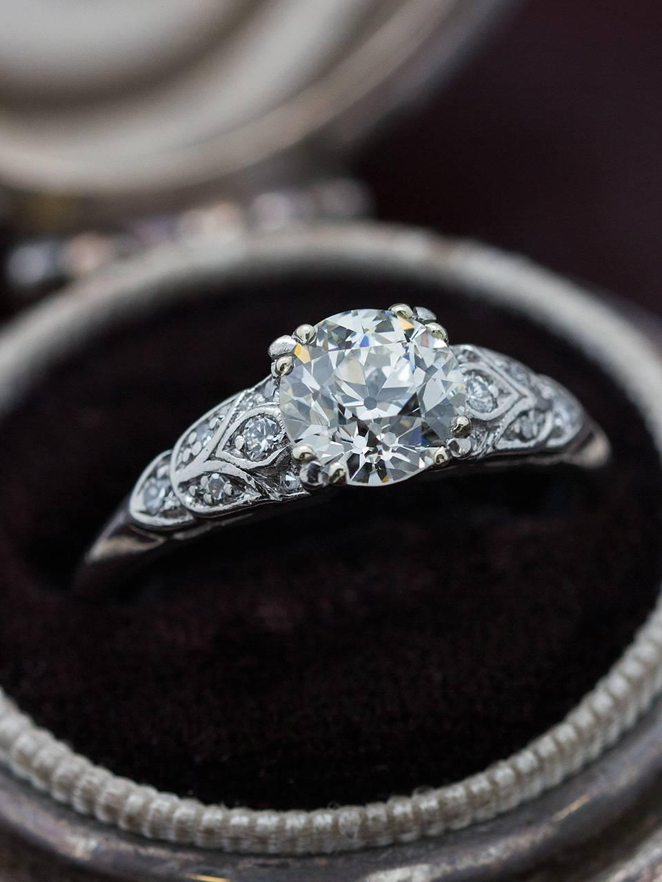 Women's Vintage Engagement Ring Platinum 1.22 Carat I-VS2 Old European Cut, circa 1930s For Sale