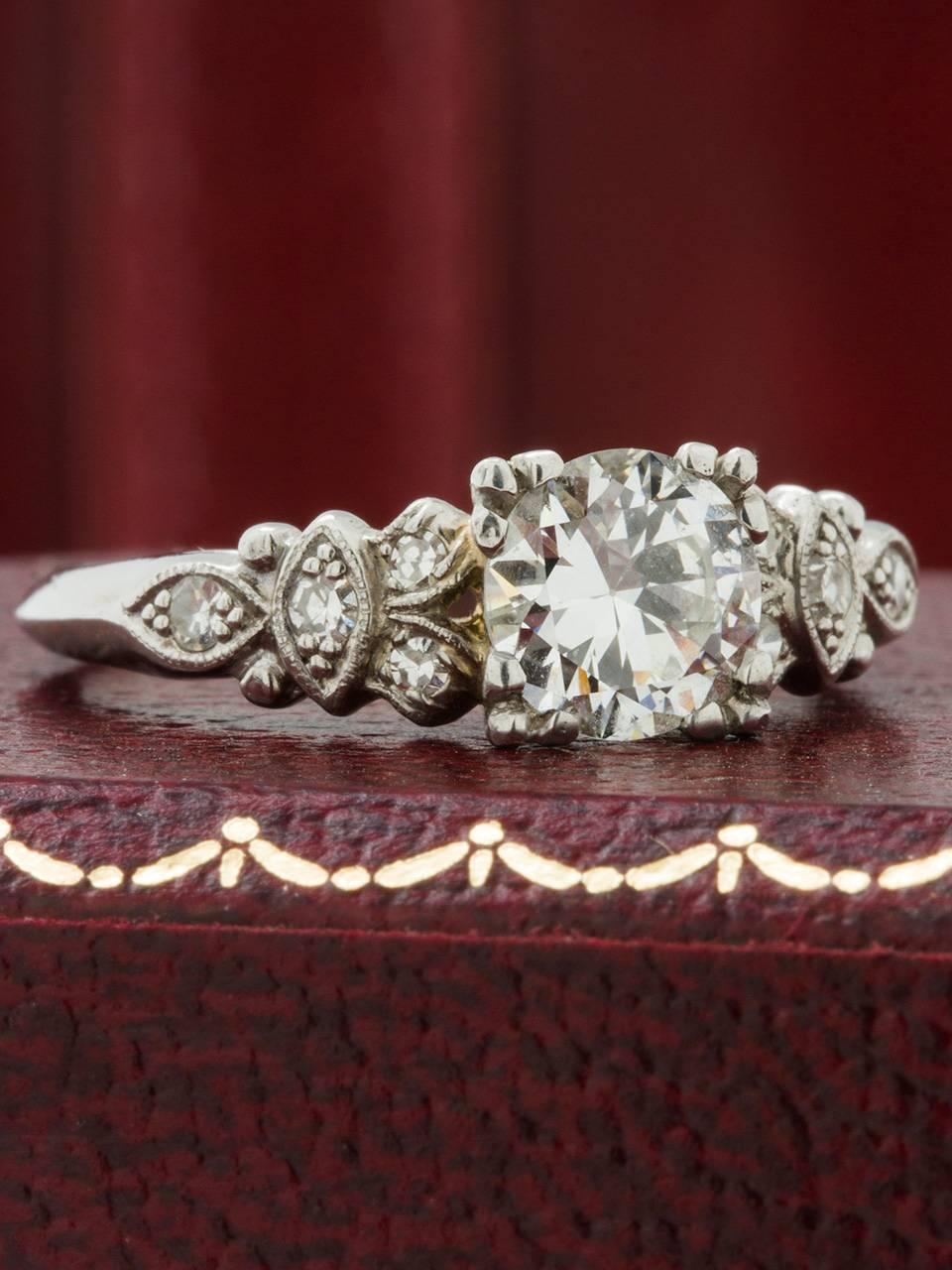 Vintage Engagement Ring Platinum 0.94 Carat Old European Cut G-VS1, circa 1930s In Excellent Condition For Sale In West Hollywood, CA