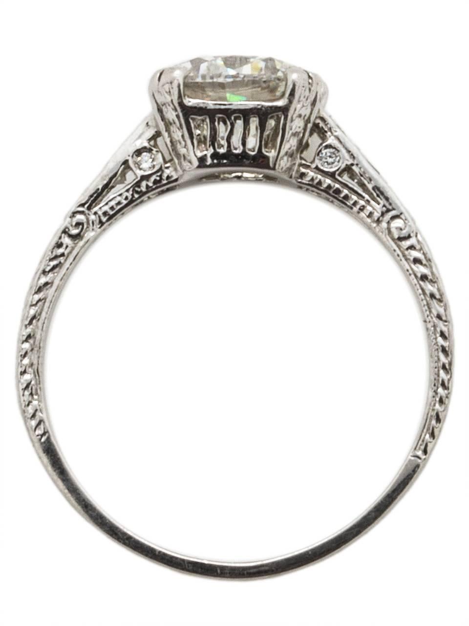 Women's Engagement Ring Platinum 1.52 Carat Round Brilliant H-SI2 For Sale