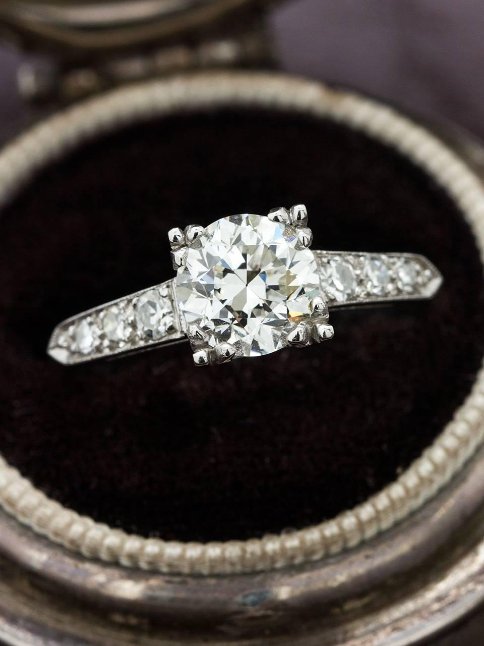 Women's Vintage Engagement Ring Platinum 1.27ct Round Cut Diamond H-VS1, circa 1940s For Sale
